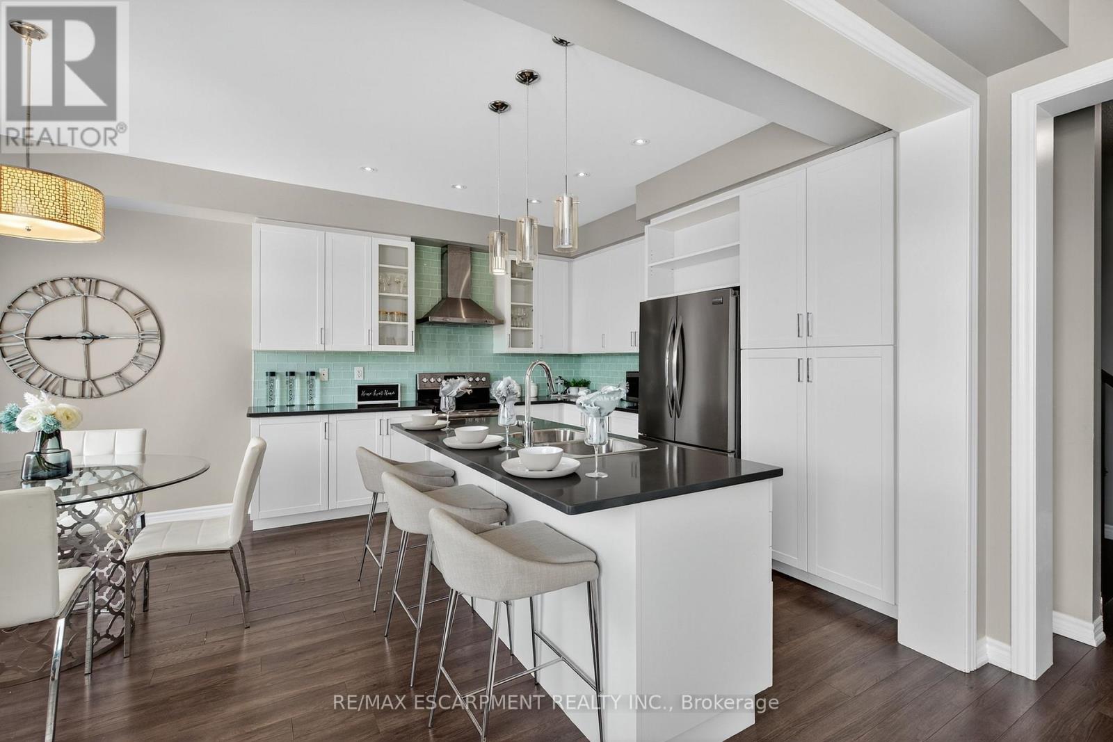 279 Voyager Pass, Hamilton, Ontario  L0R 1C0 - Photo 7 - X13003066