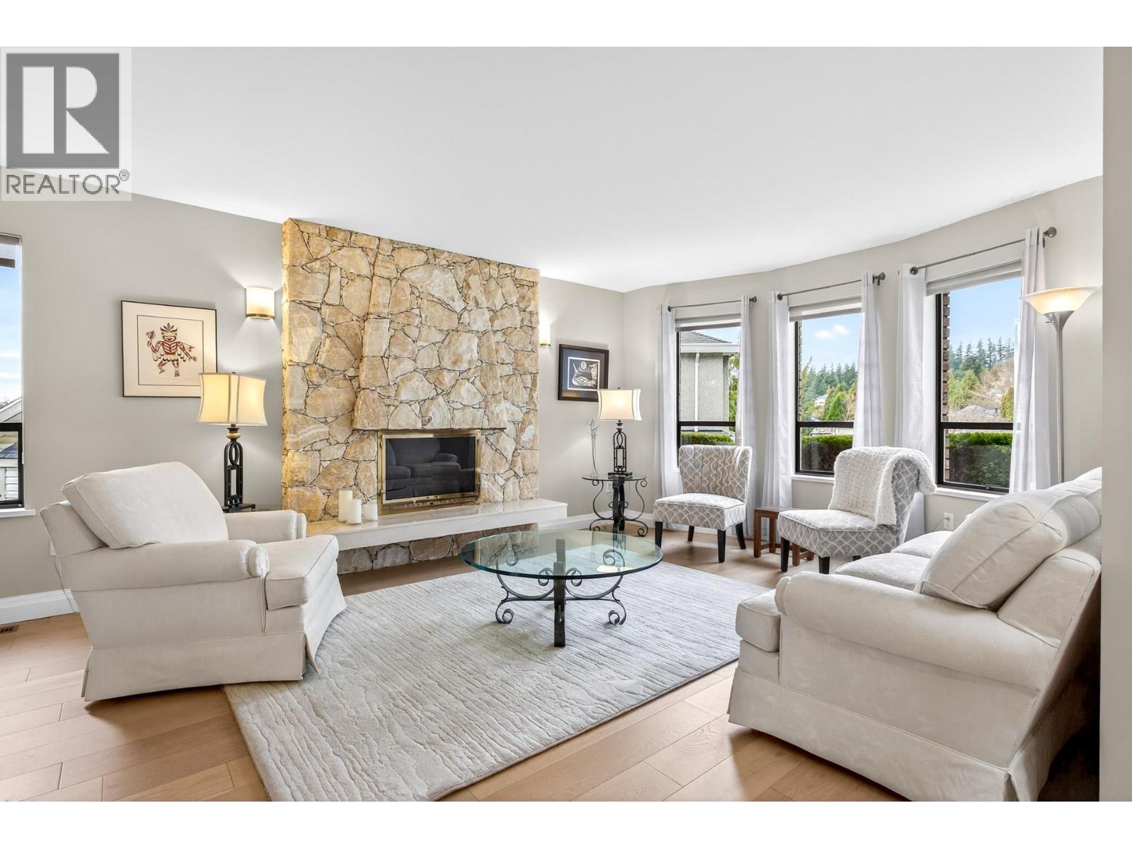 2572 Fuchsia Place, Coquitlam, British Columbia  V3E 2M8 - Photo 5 - R3125571