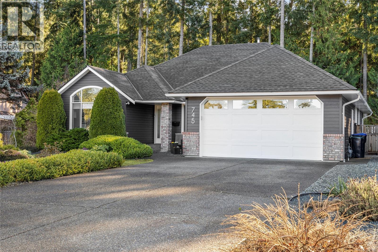 745 Redwood Dr, Qualicum Beach, British Columbia  V9K 2J2 - Photo 43 - 1037386