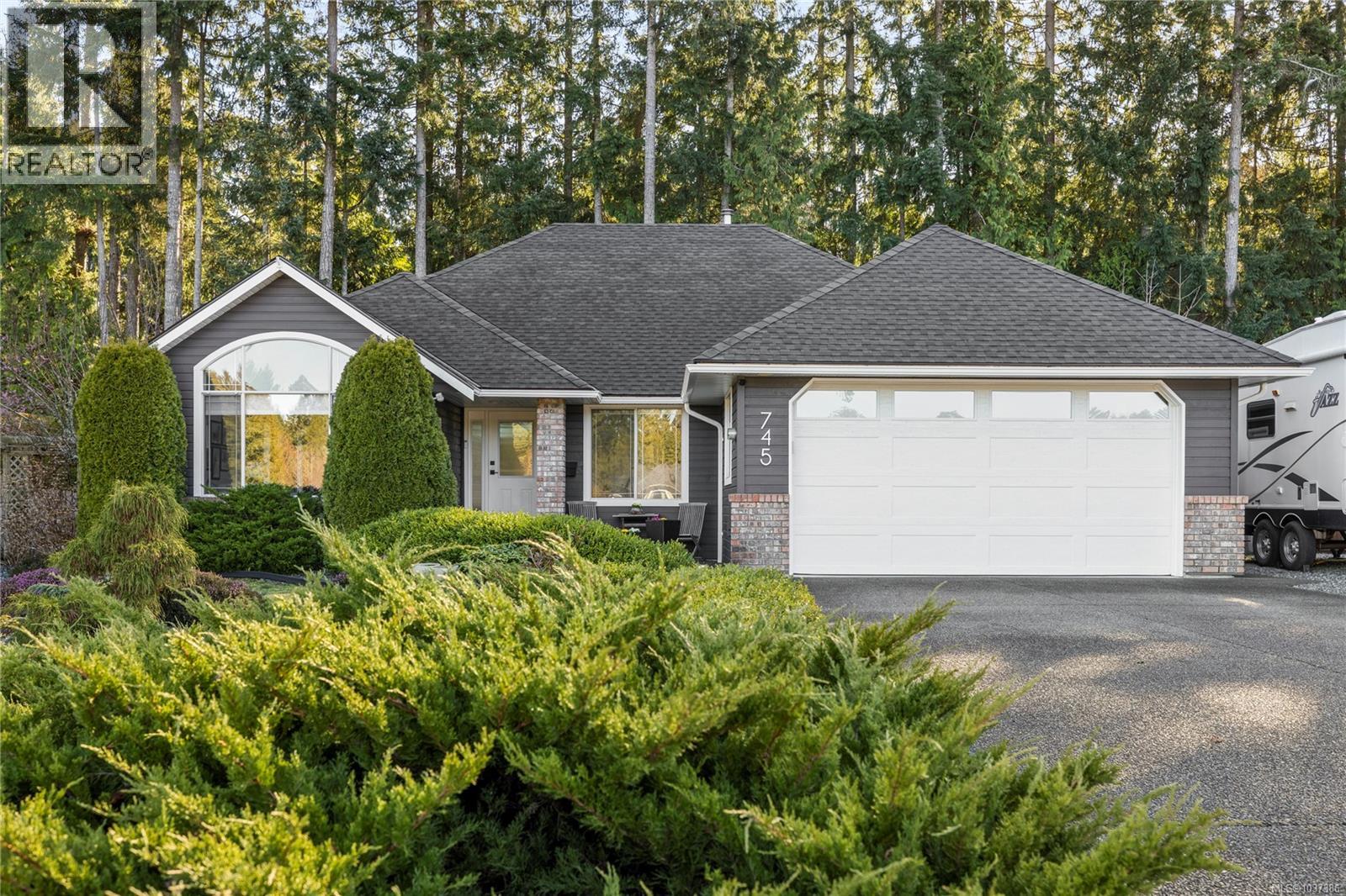 745 Redwood Dr, Qualicum Beach, British Columbia  V9K 2J2 - Photo 45 - 1037386
