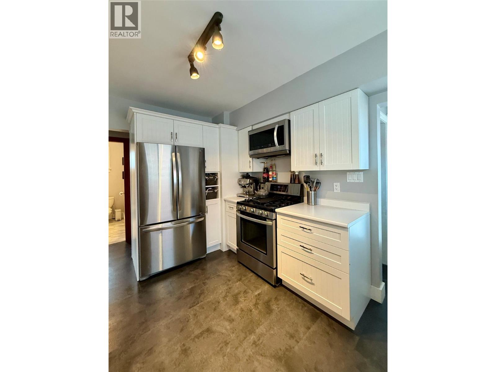 1570 Warren Avenue, Kimberley, British Columbia  V1A 1R3 - Photo 12 - 10383186