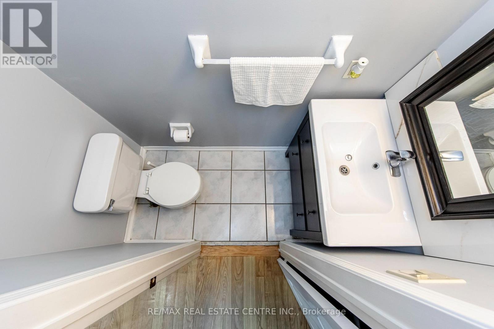 2080 St Clair Avenue W, Toronto, Ontario  M6N 1K3 - Photo 8 - W13150402