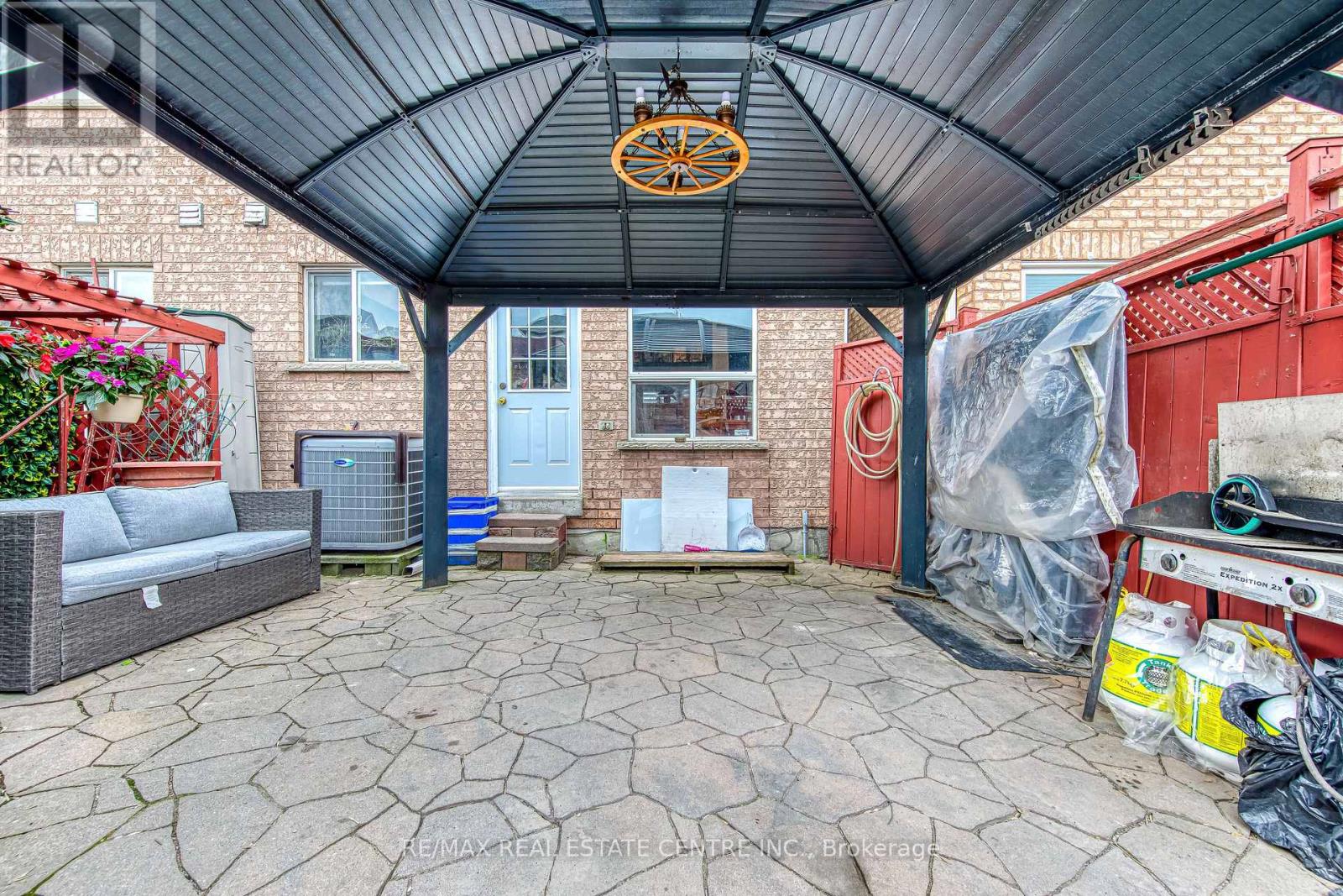 2080 St Clair Avenue W, Toronto, Ontario  M6N 1K3 - Photo 30 - W13150402