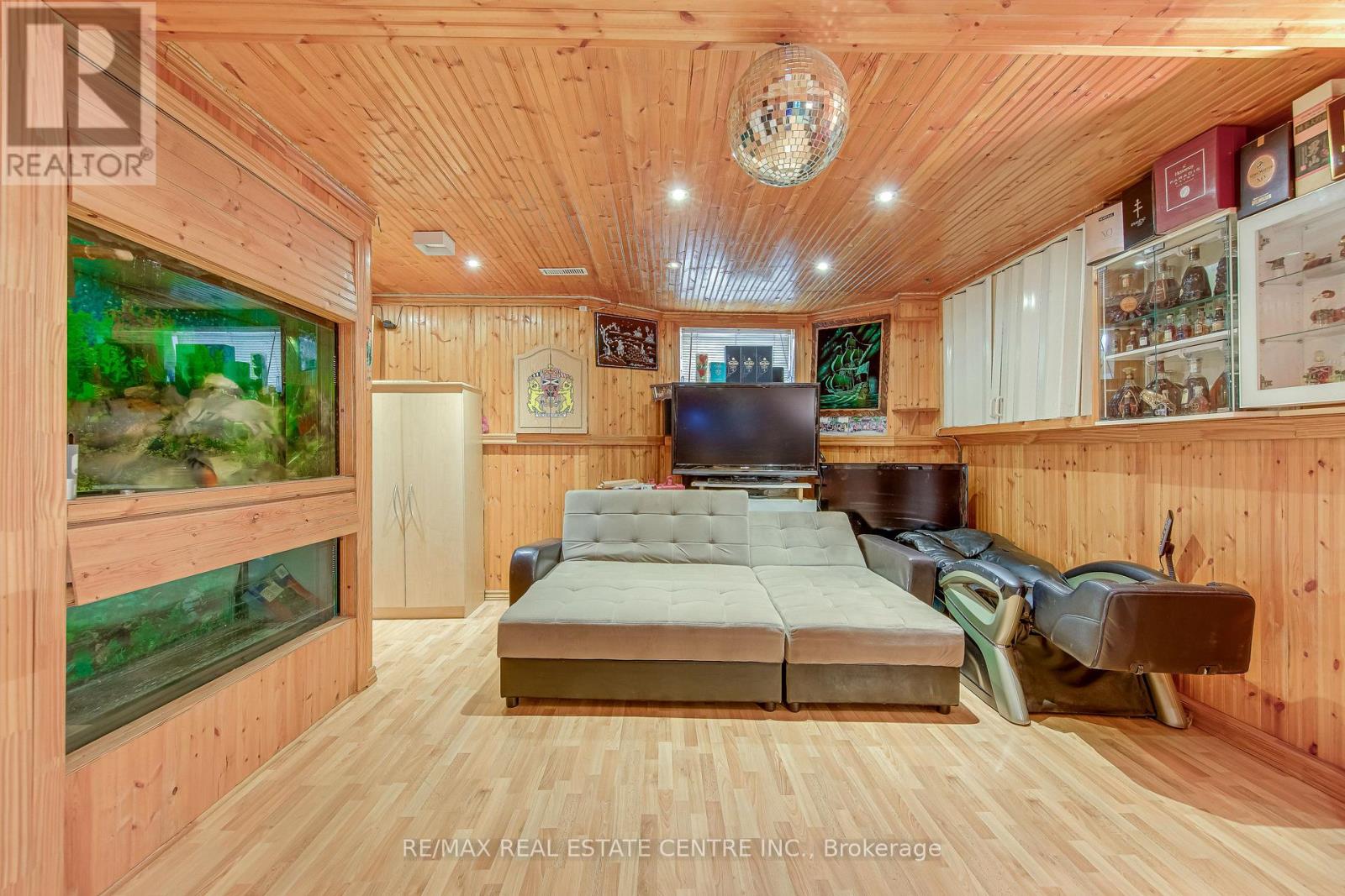 2080 St Clair Avenue W, Toronto, Ontario  M6N 1K3 - Photo 23 - W13150402