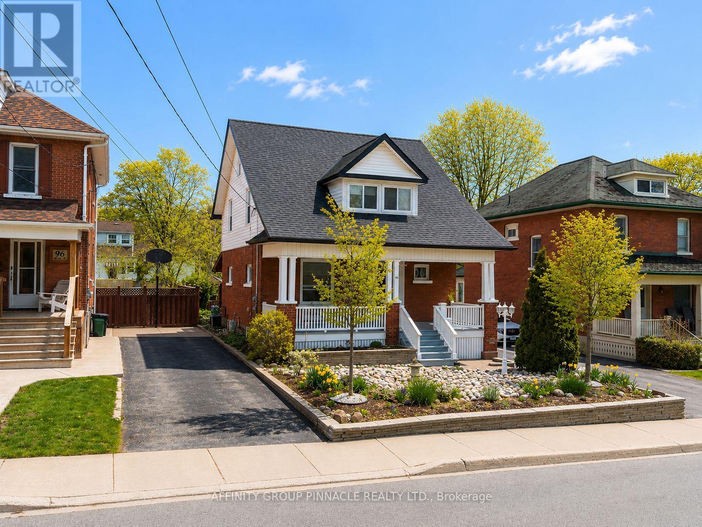 94 Glenelg Street W, Kawartha Lakes, Ontario  K9V 2V9 - Photo 1 - X13149878