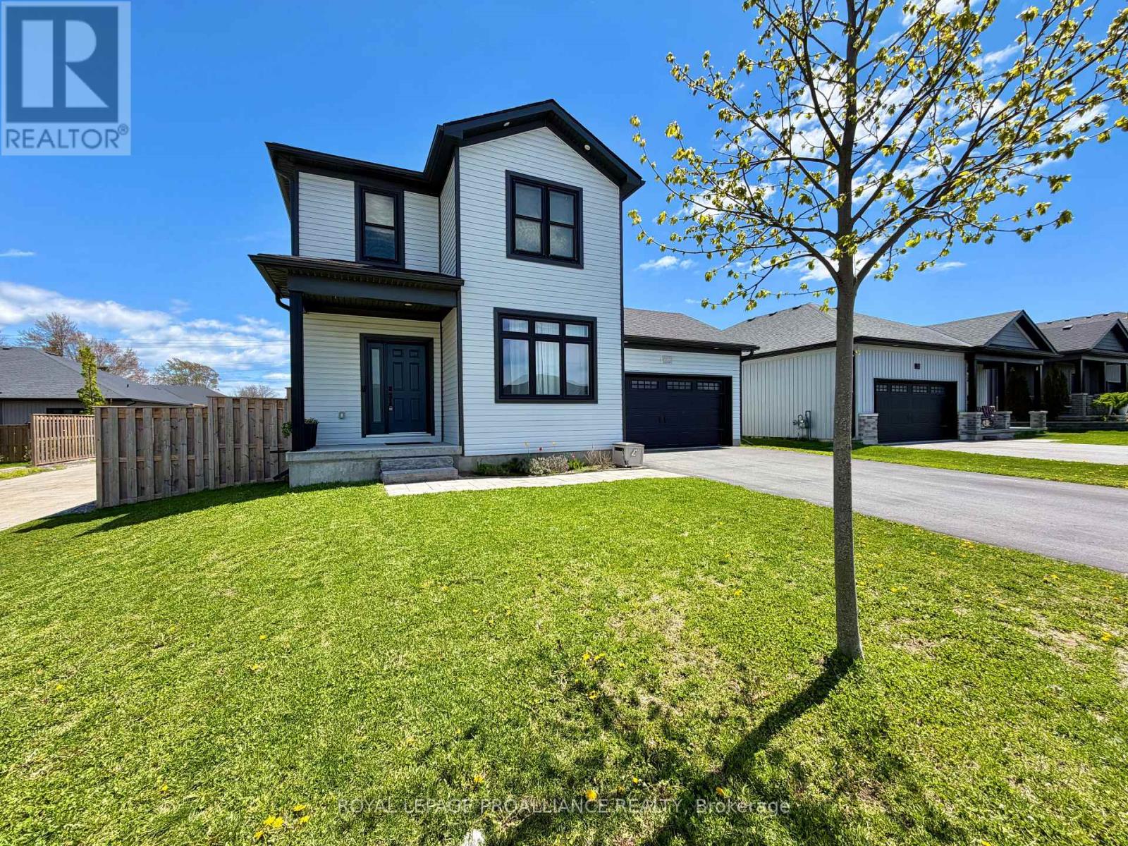 26 Curtis Street, Prince Edward County, Ontario  K0K 2T0 - Photo 2 - X13150318