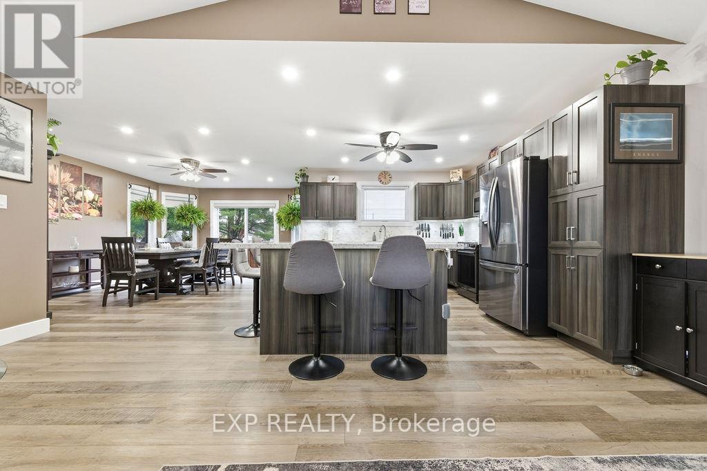 20 Riverdale Street, Whitewater Region, Ontario  K0J 2L0 - Photo 22 - X12902334