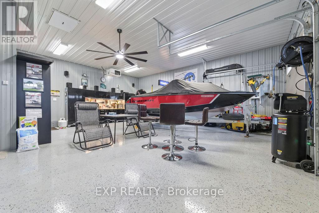 20 Riverdale Street, Whitewater Region, Ontario  K0J 2L0 - Photo 11 - X12902334