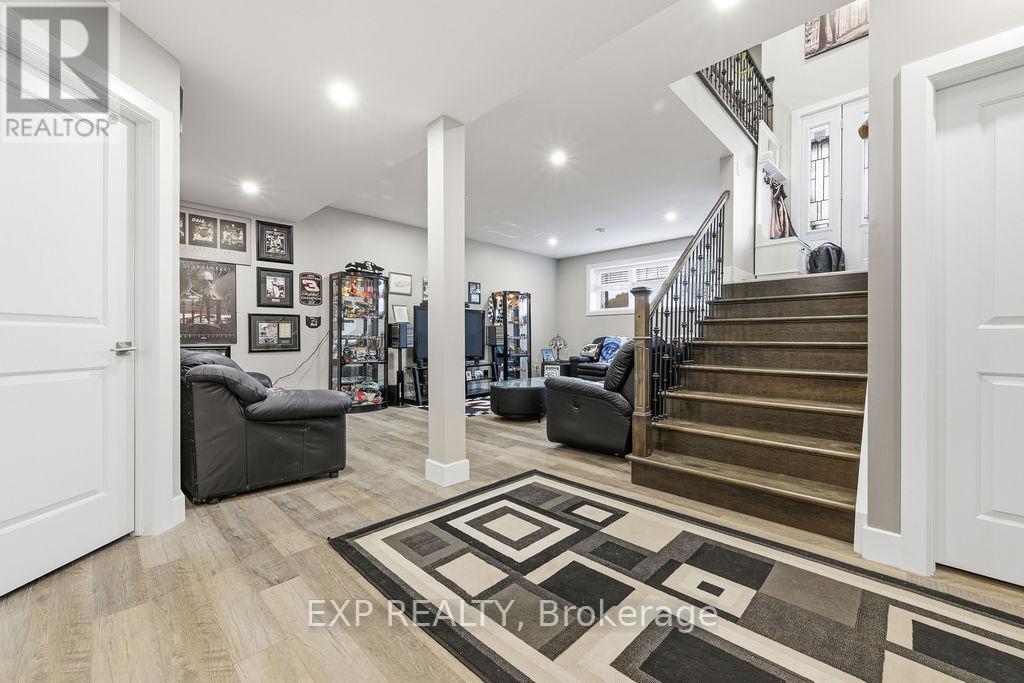 20 Riverdale Street, Whitewater Region, Ontario  K0J 2L0 - Photo 33 - X12902334