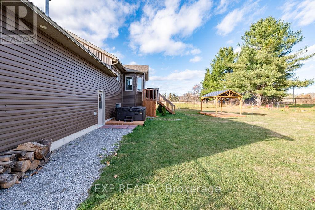 20 Riverdale Street, Whitewater Region, Ontario  K0J 2L0 - Photo 42 - X12902334