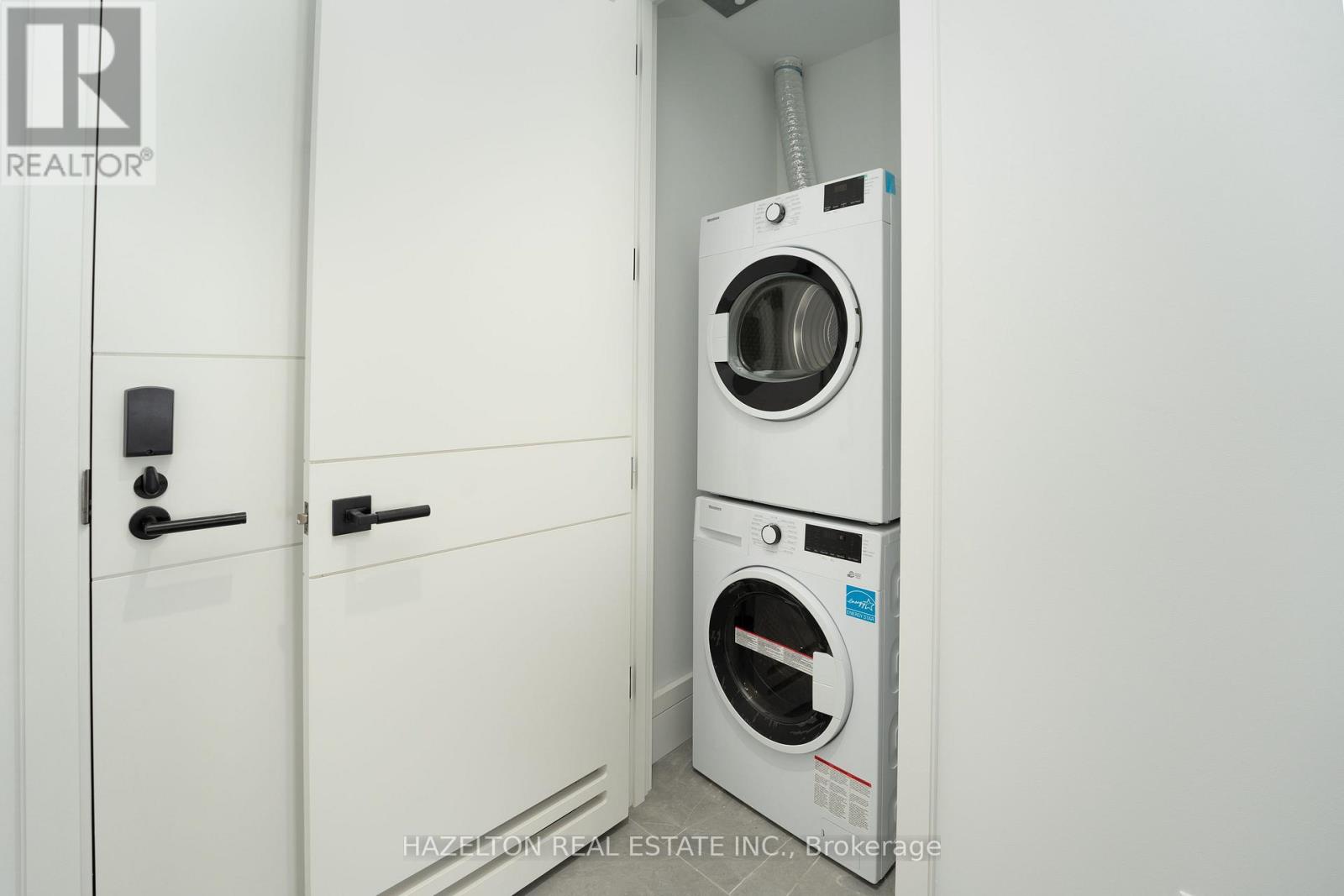 1505 - 215 Lonsdale Route, Toronto, Ontario  M4V 0B4 - Photo 8 - C13150512