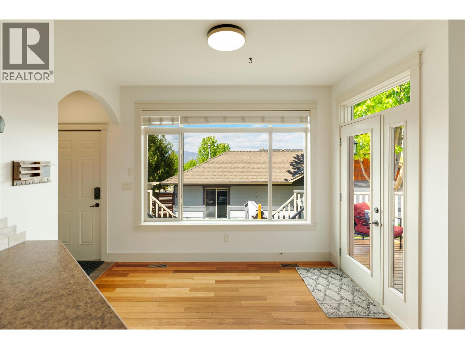 5532 Farron Place, Kelowna, British Columbia  V1W 5H1 - Photo 9 - 10387349