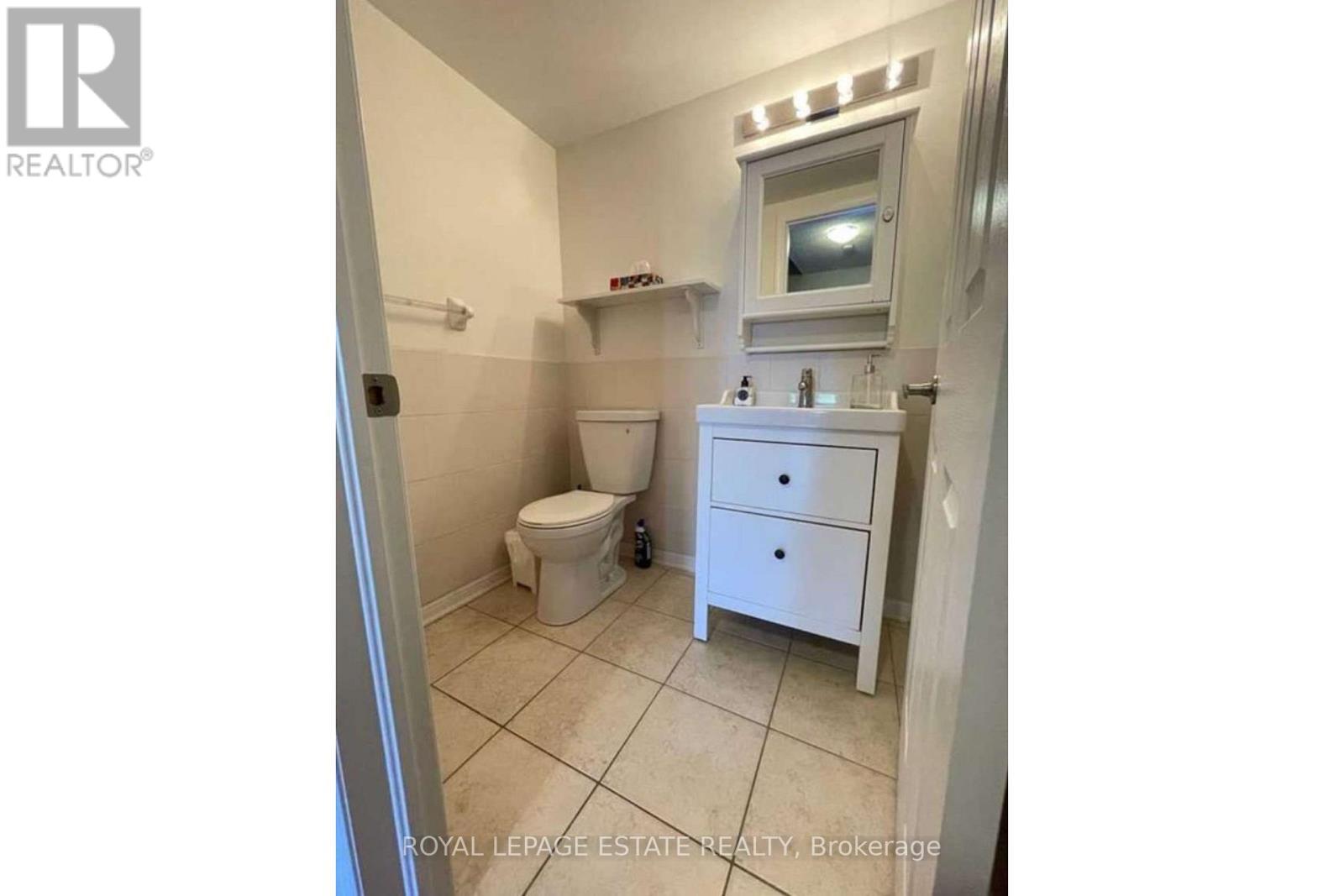62 Howe Avenue, Toronto, Ontario  M1L 0C5 - Photo 5 - E13150416