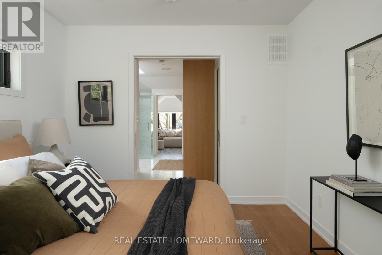 204 Bain Avenue, Toronto, Ontario  M4K 1G1 - Photo 18 - E13150458