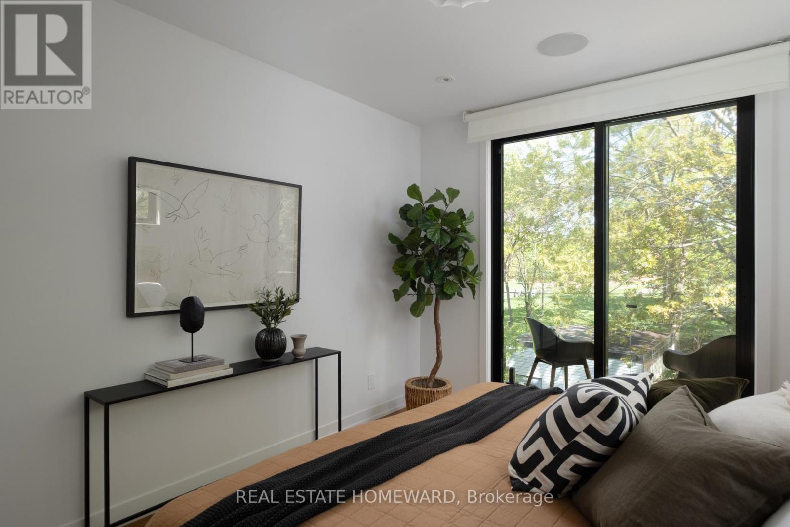 204 Bain Avenue, Toronto, Ontario  M4K 1G1 - Photo 19 - E13150458