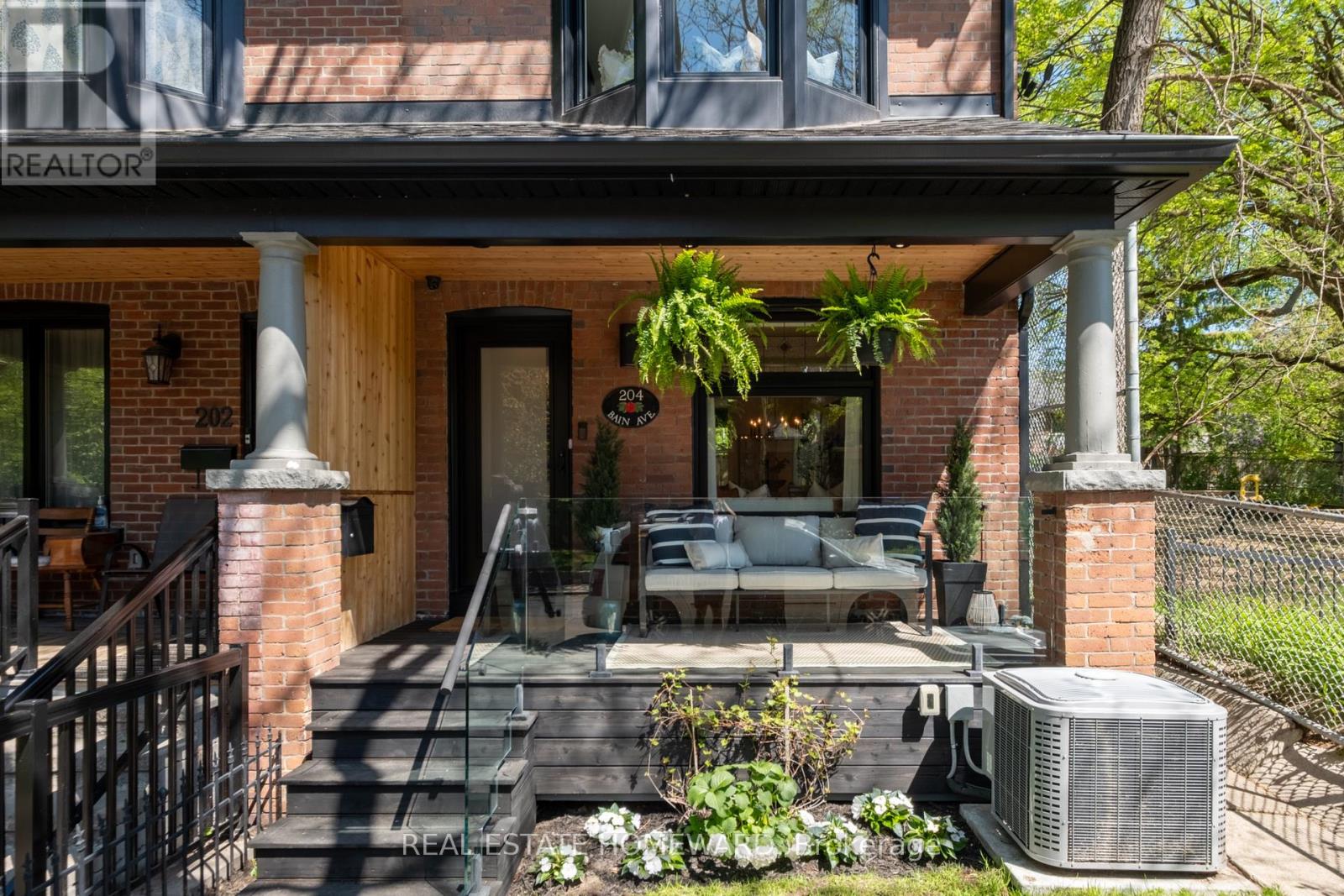 204 Bain Avenue, Toronto, Ontario  M4K 1G1 - Photo 2 - E13150458