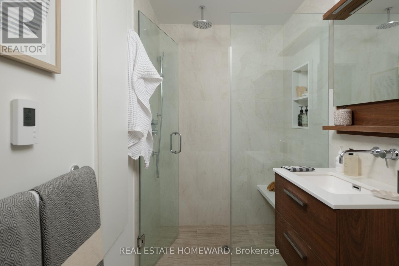 204 Bain Avenue, Toronto, Ontario  M4K 1G1 - Photo 32 - E13150458