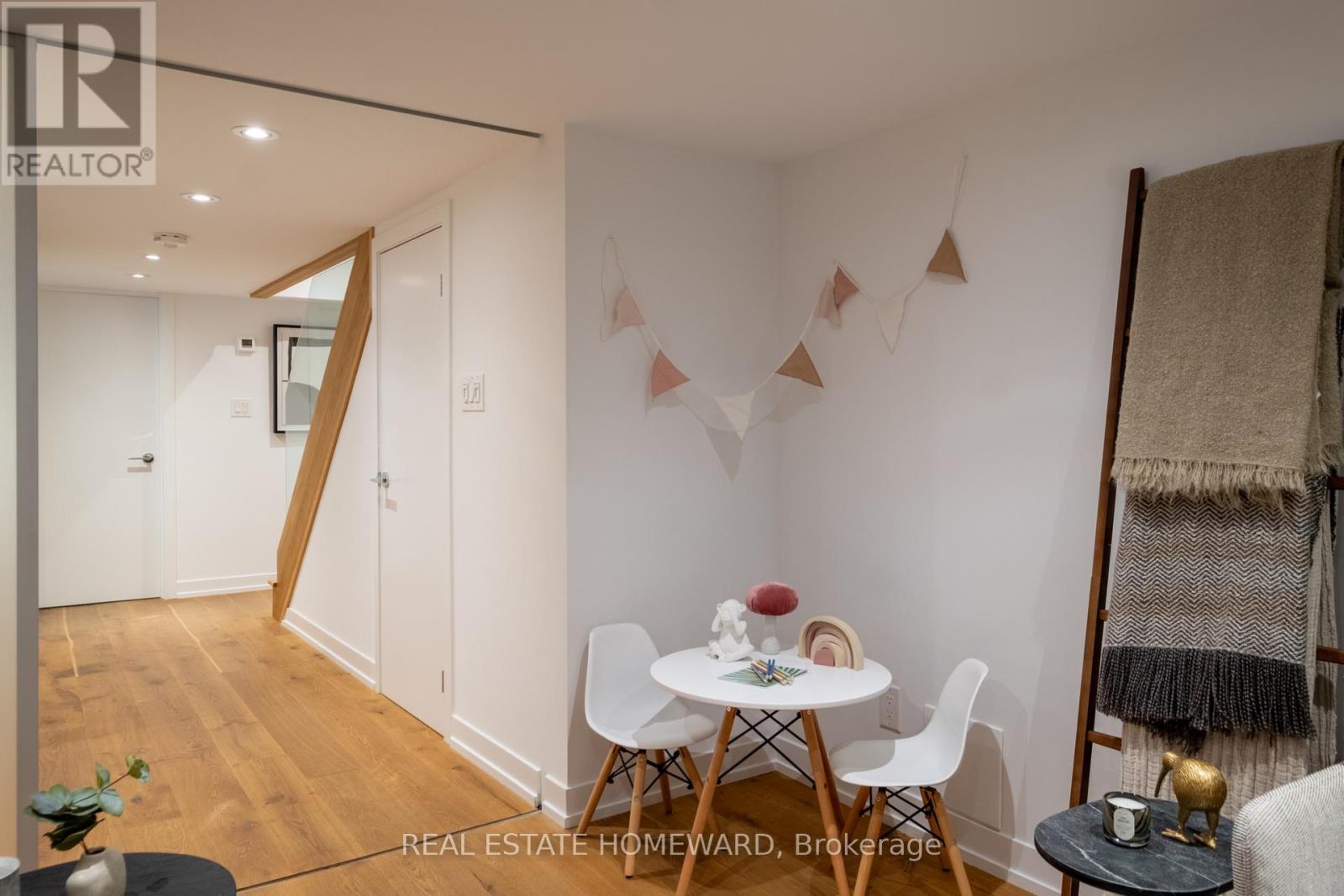 204 Bain Avenue, Toronto, Ontario  M4K 1G1 - Photo 35 - E13150458