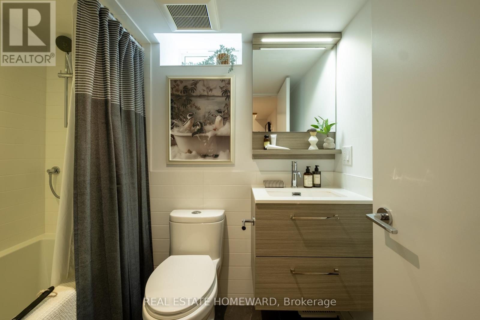 204 Bain Avenue, Toronto, Ontario  M4K 1G1 - Photo 37 - E13150458