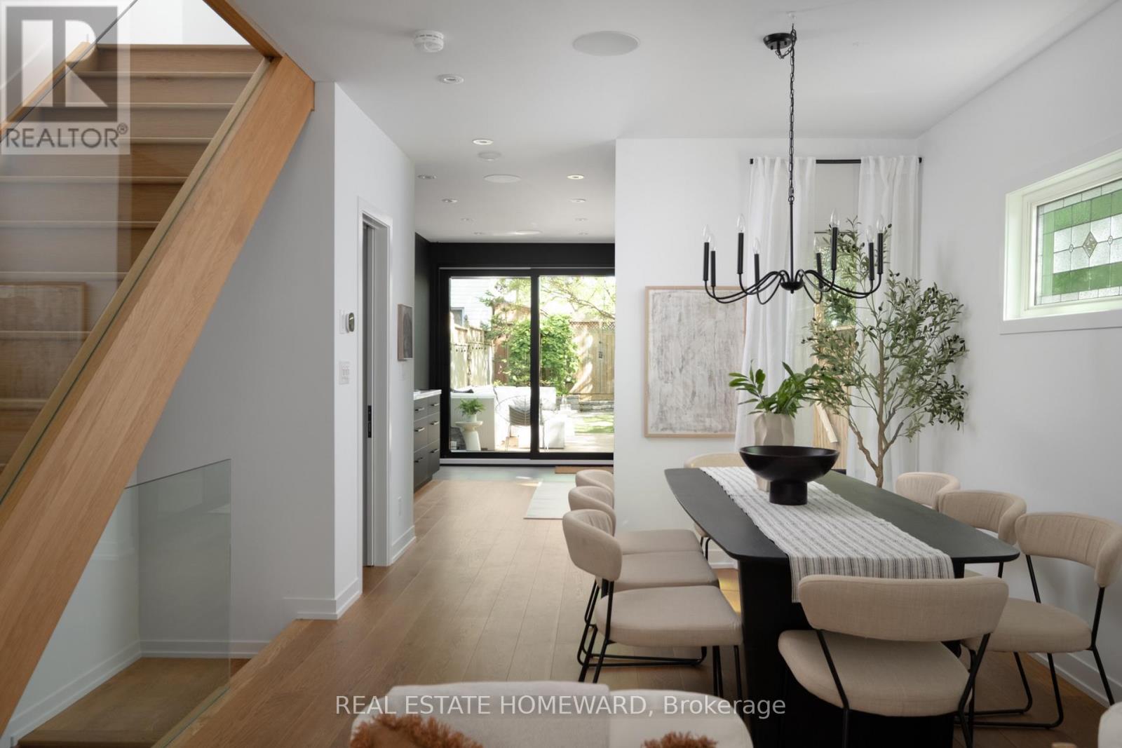 204 Bain Avenue, Toronto, Ontario  M4K 1G1 - Photo 8 - E13150458