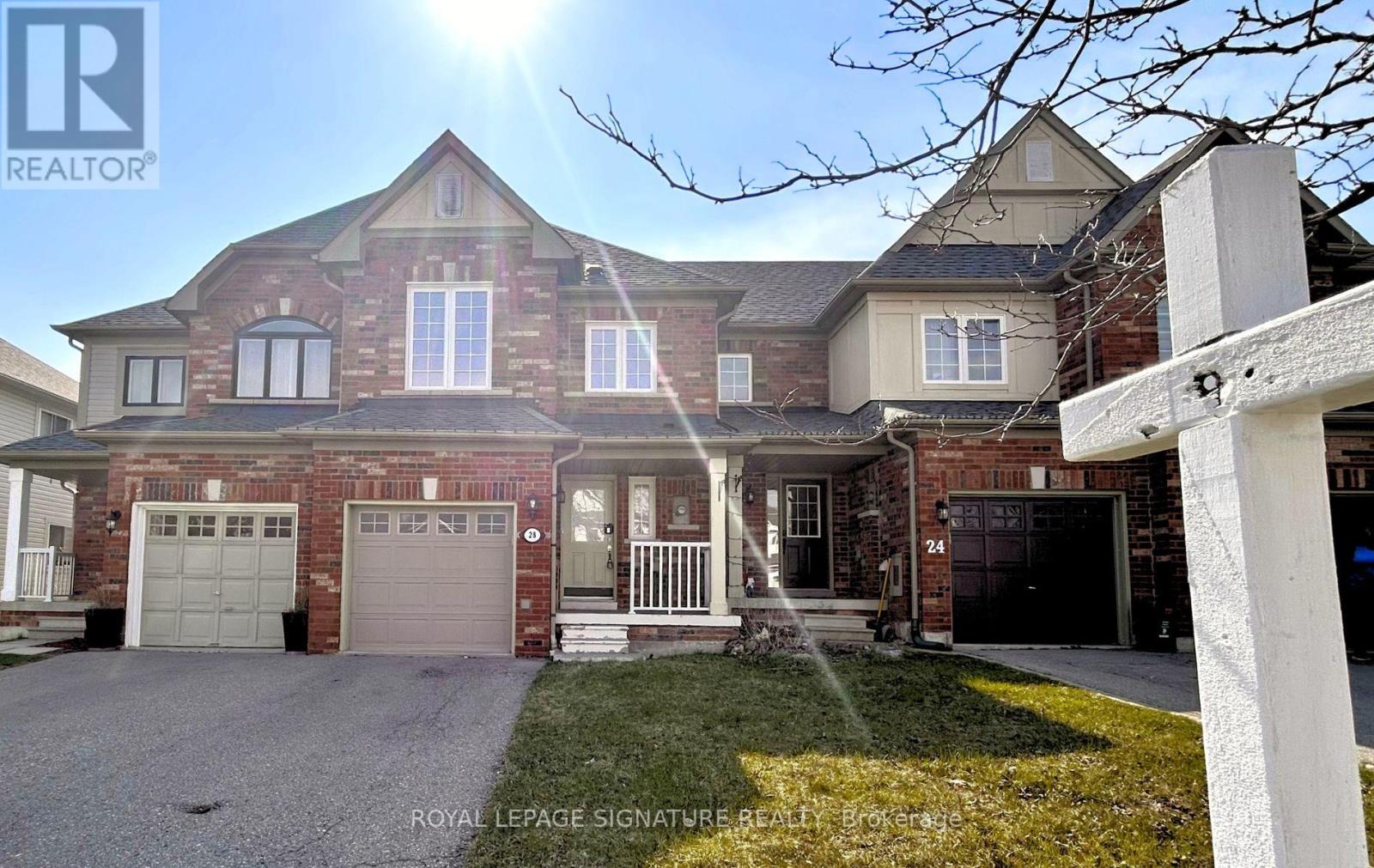 28 Millburn Drive, Clarington, Ontario  L1C 5L6 - Photo 2 - E13150486