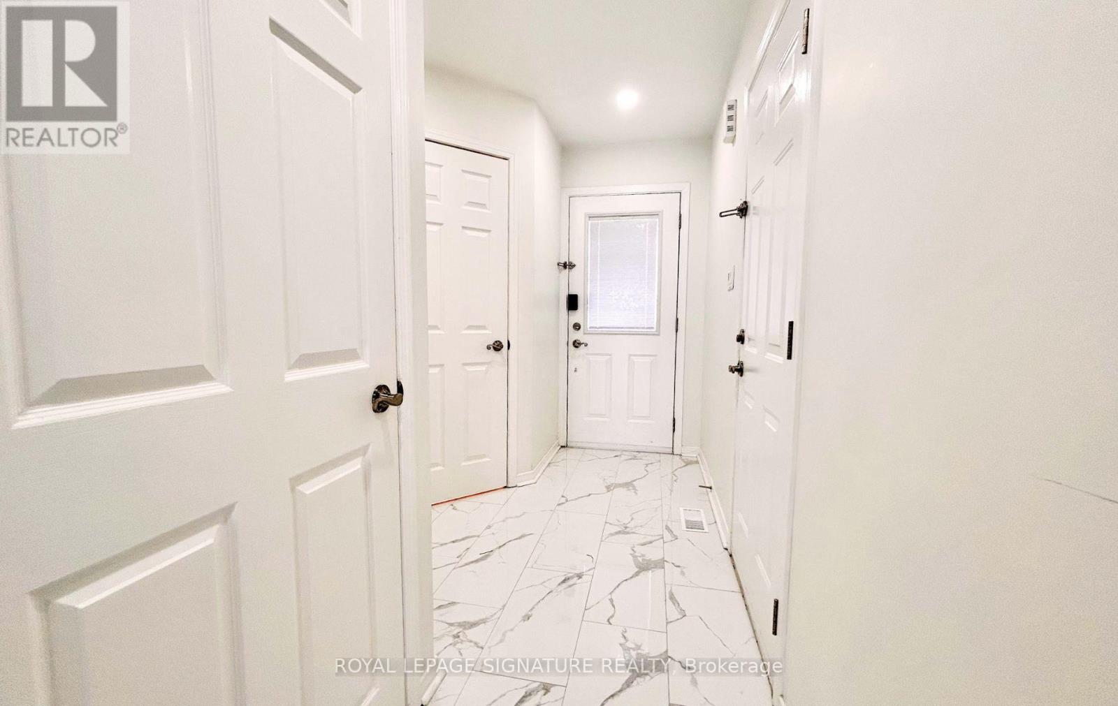 28 Millburn Drive, Clarington, Ontario  L1C 5L6 - Photo 3 - E13150486