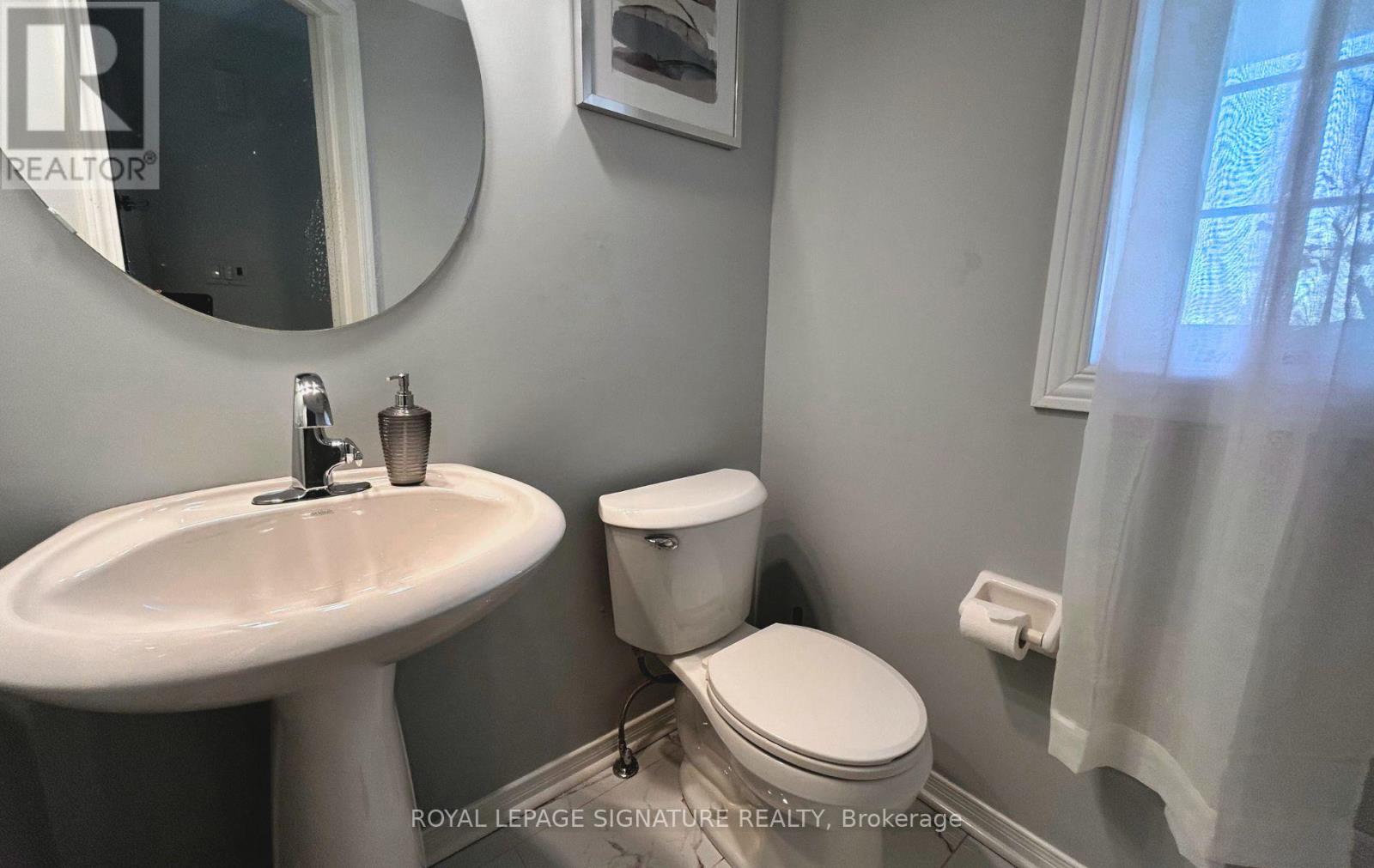 28 Millburn Drive, Clarington, Ontario  L1C 5L6 - Photo 4 - E13150486