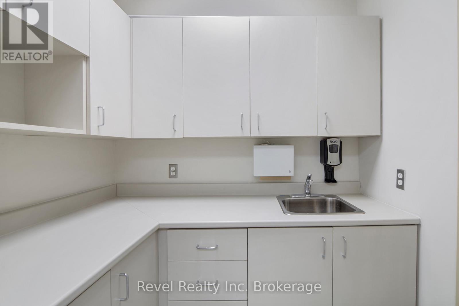 402 - 111 Main Street W, North Bay, Ontario P1B 2T6 - Photo 10 - X13150530