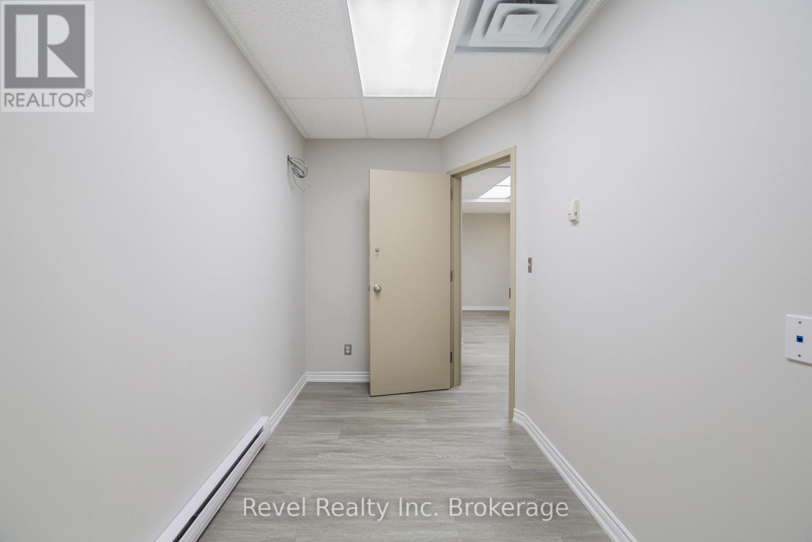 402 - 111 Main Street W, North Bay, Ontario P1B 2T6 - Photo 16 - X13150530