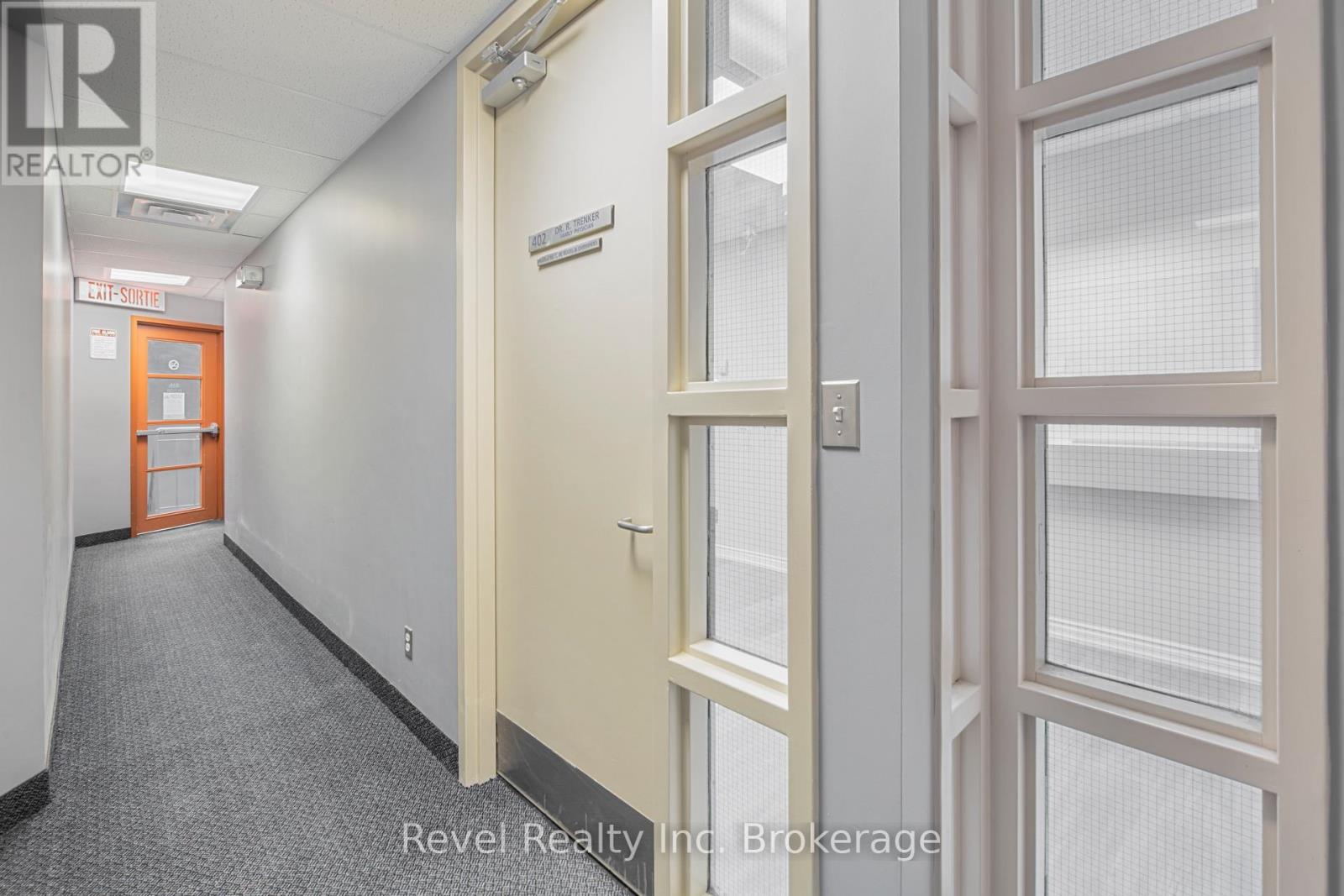 402 - 111 Main Street W, North Bay, Ontario P1B 2T6 - Photo 2 - X13150530