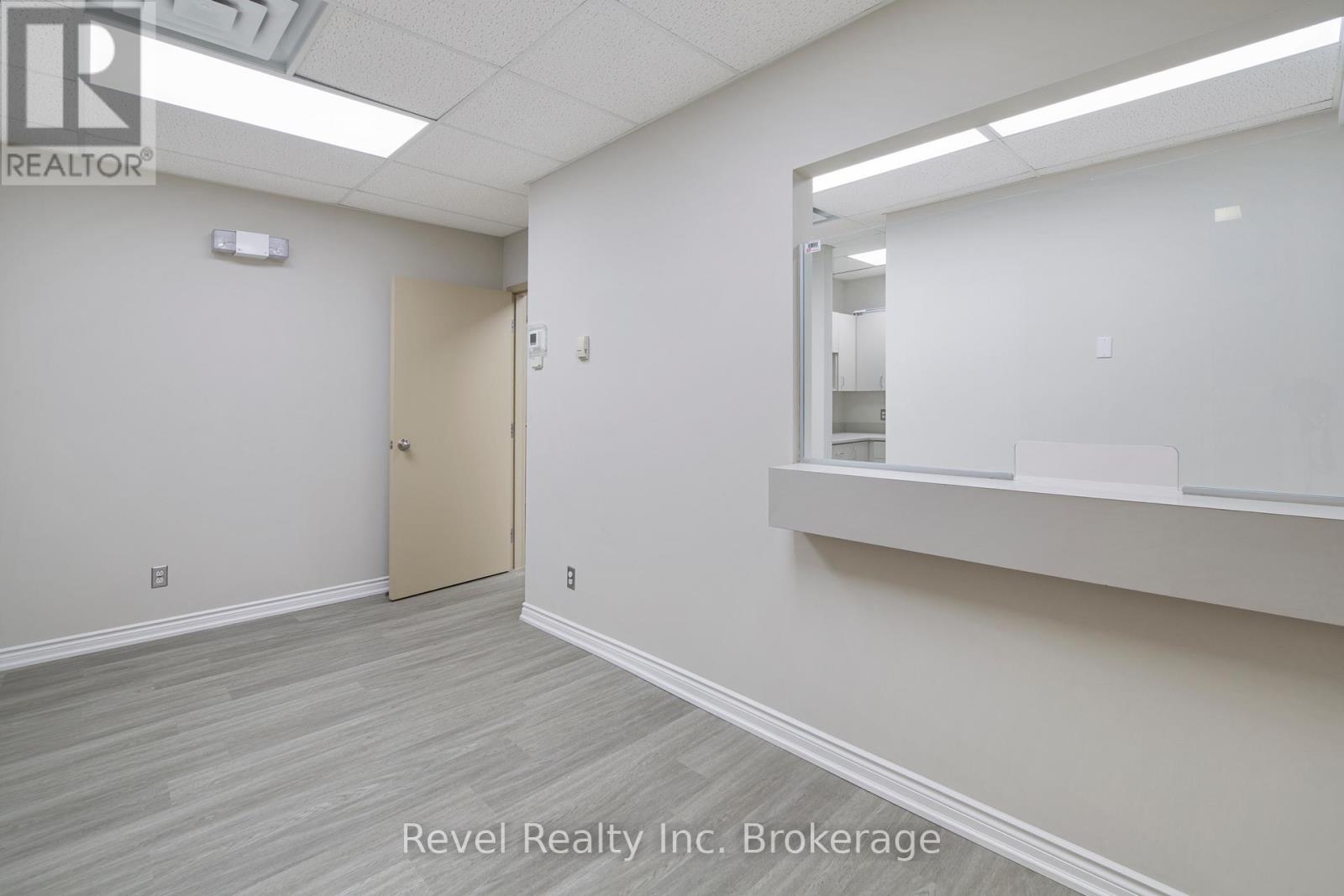 402 - 111 Main Street W, North Bay, Ontario P1B 2T6 - Photo 6 - X13150530