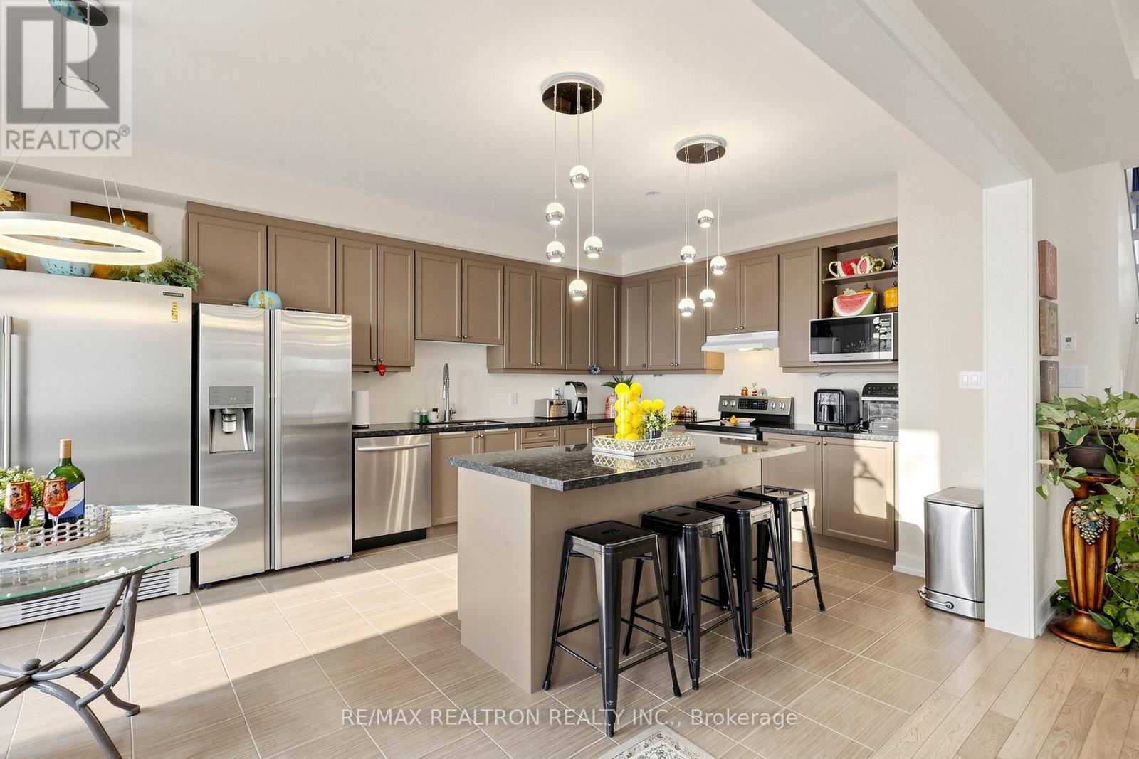 78 Ben Sinclair Avenue, East Gwillimbury, Ontario  L0G 1R0 - Photo 13 - N13113016