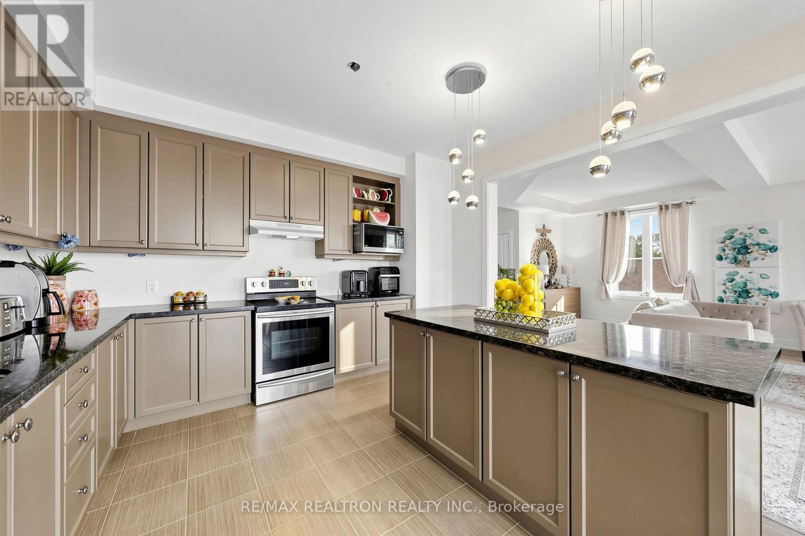 78 Ben Sinclair Avenue, East Gwillimbury, Ontario  L0G 1R0 - Photo 14 - N13113016
