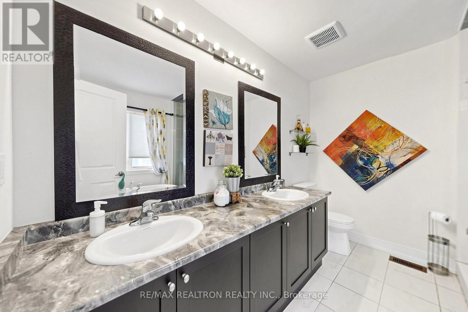78 Ben Sinclair Avenue, East Gwillimbury, Ontario  L0G 1R0 - Photo 38 - N13113016