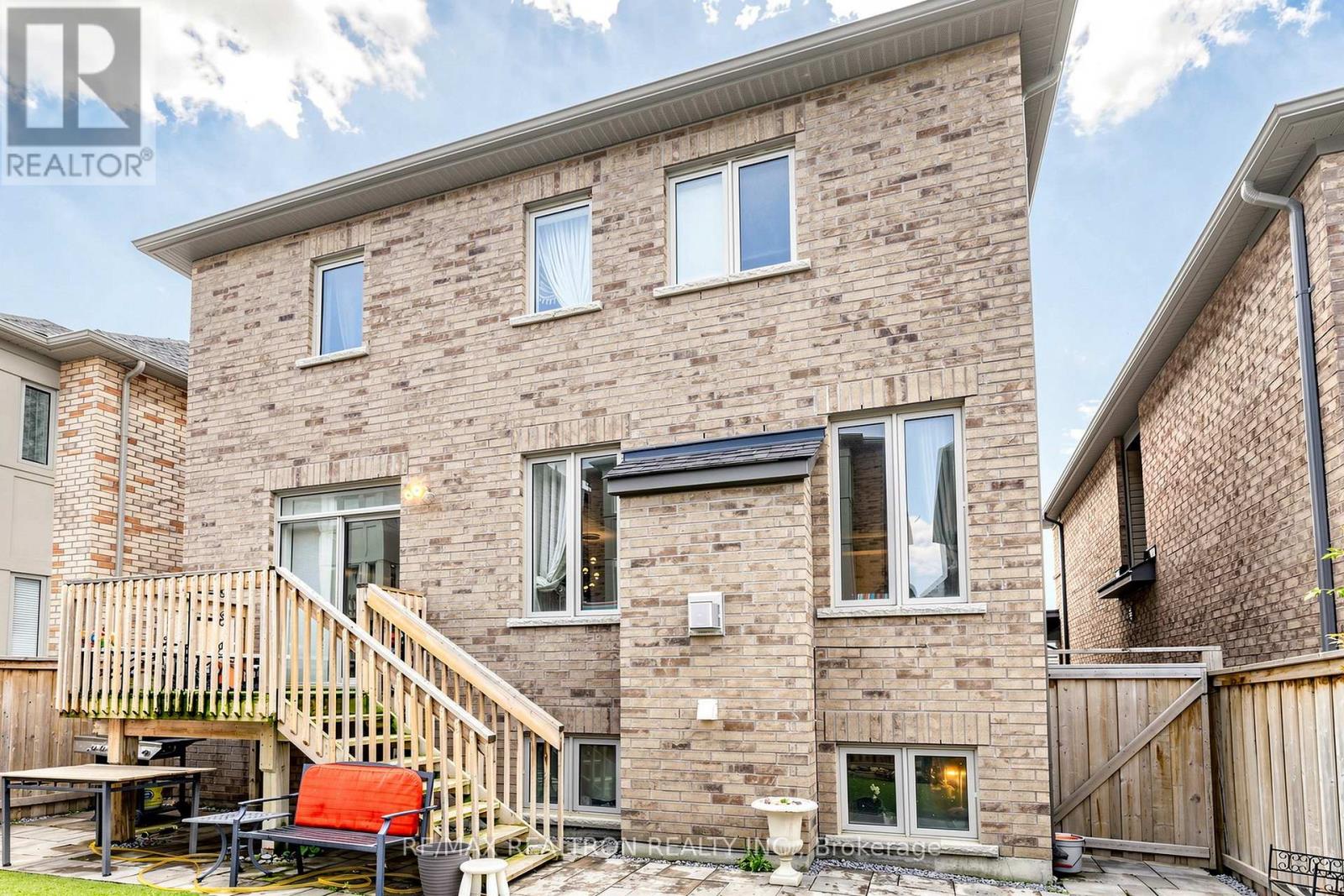78 Ben Sinclair Avenue, East Gwillimbury, Ontario  L0G 1R0 - Photo 48 - N13113016