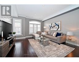 13 BEEHIVE LANE, Markham, Ontario