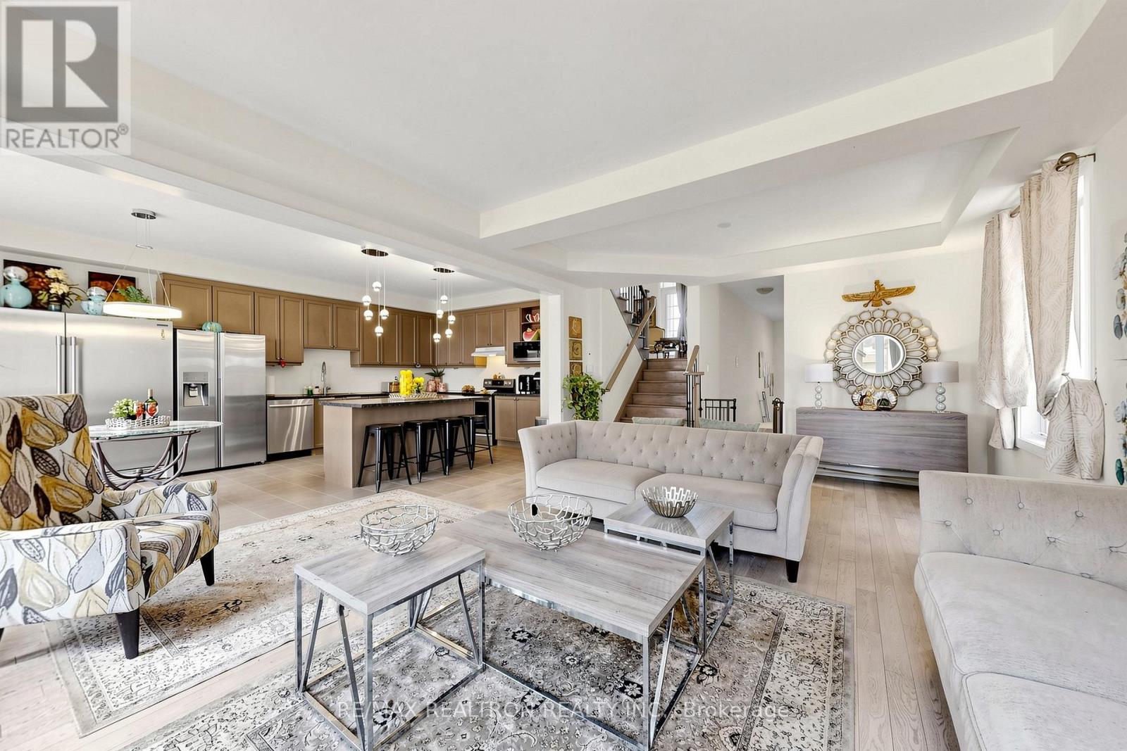 78 Ben Sinclair Avenue, East Gwillimbury, Ontario  L0G 1R0 - Photo 9 - N13113016