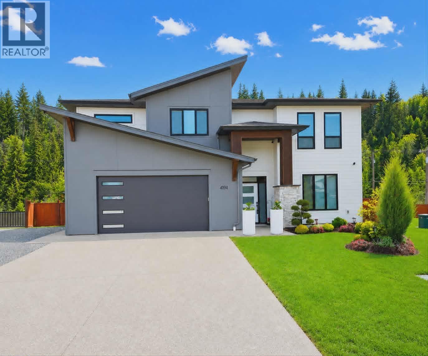 4194 Mears Court, Prince George, British Columbia  V2K 0B1 - Photo 1 - R3114853