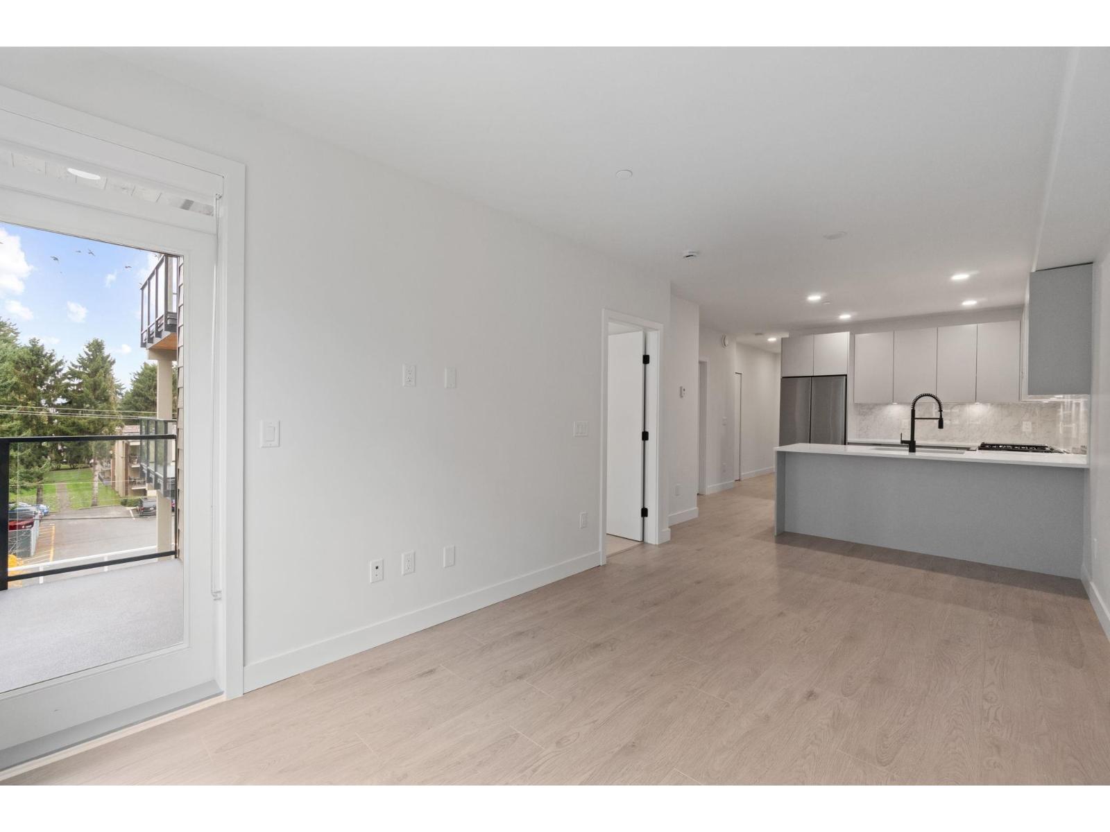 418 13258 105 Avenue, Surrey, British Columbia  V3T 1Z2 - Photo 9 - R3125662