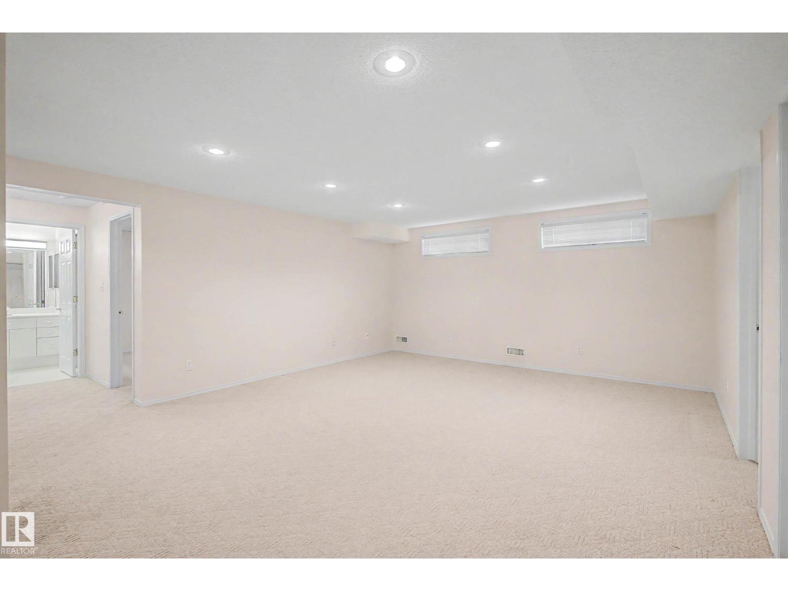 #12 9718 176 St Nw, Edmonton, Alberta  T6L 1W3 - Photo 31 - E4488785