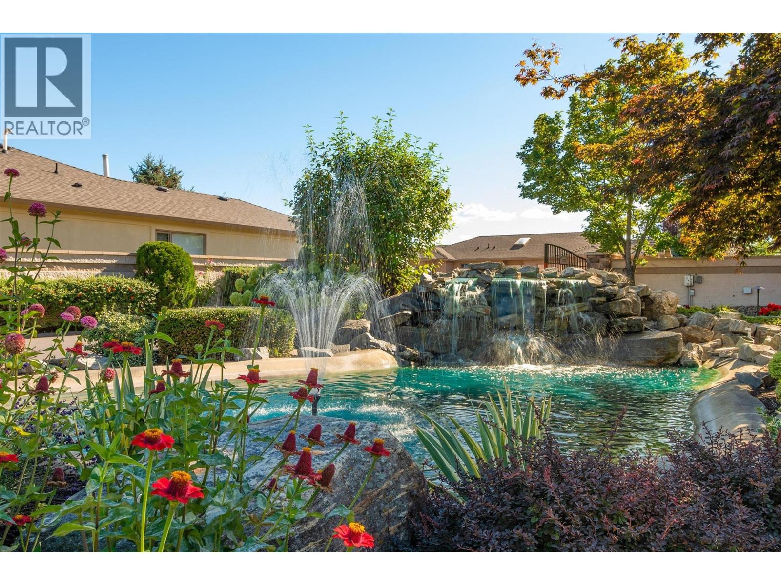595 Yates Road Unit# 301, Kelowna, British Columbia  V1V 1P8 - Photo 2 - 10387245
