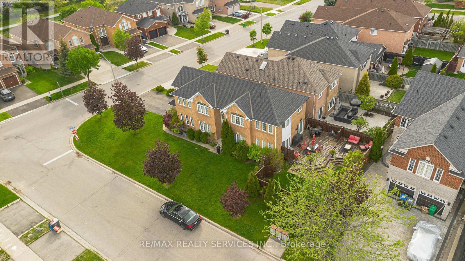 7419 Black Walnut Trail, Mississauga, Ontario L5N 8A4 - Photo 4 - W13150452