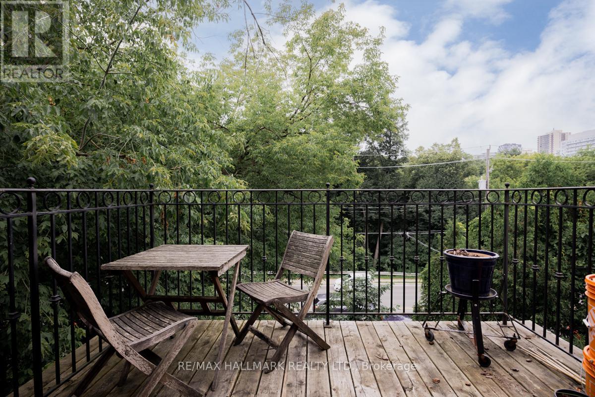 2a - 483 Parkside Drive, Toronto, Ontario  M6R 2Z9 - Photo 15 - W13150470