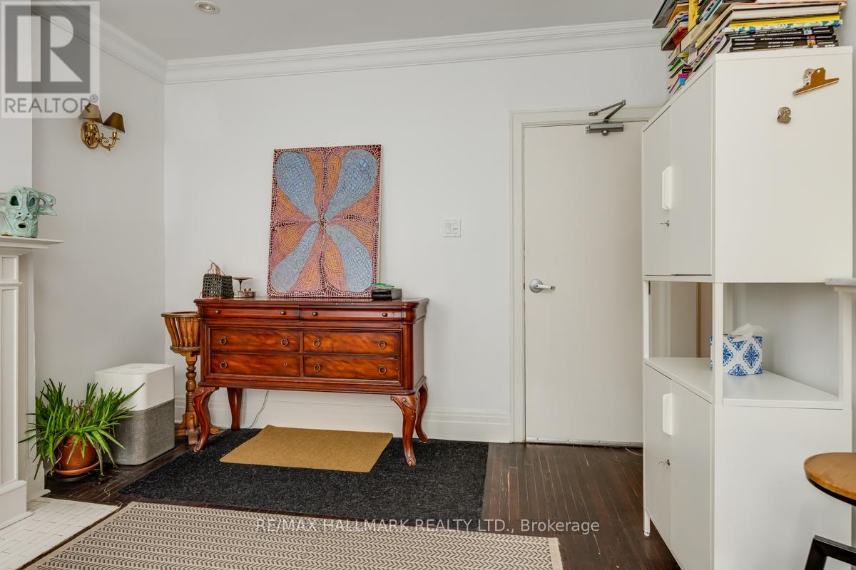 2a - 483 Parkside Drive, Toronto, Ontario  M6R 2Z9 - Photo 2 - W13150470
