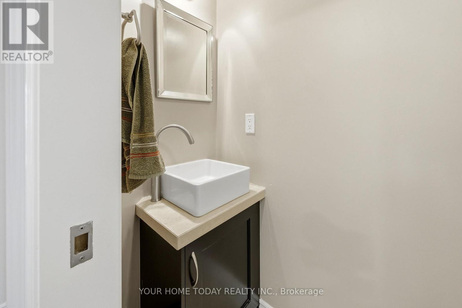 39 Eleanor Crescent, Halton Hills, Ontario  L7G 2T7 - Photo 27 - W13150492