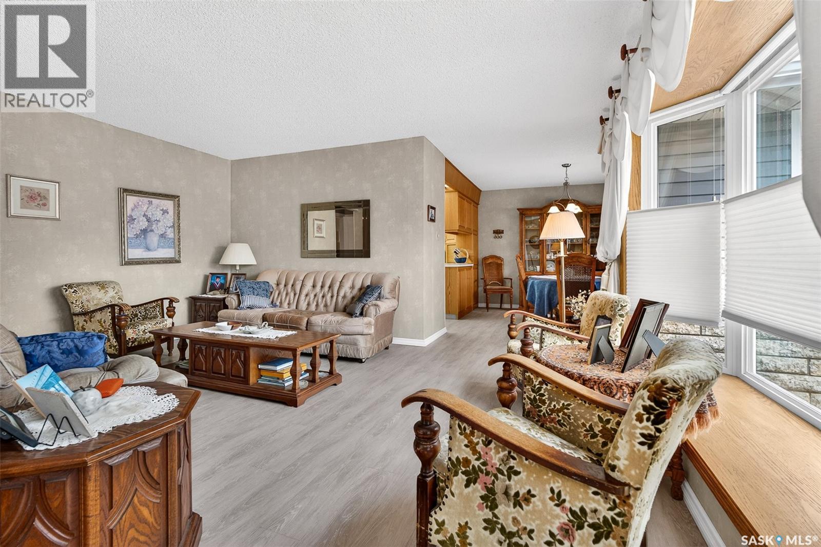 1380 Regal Crescent, Moose Jaw, Saskatchewan  S6H 7S2 - Photo 3 - SK036523