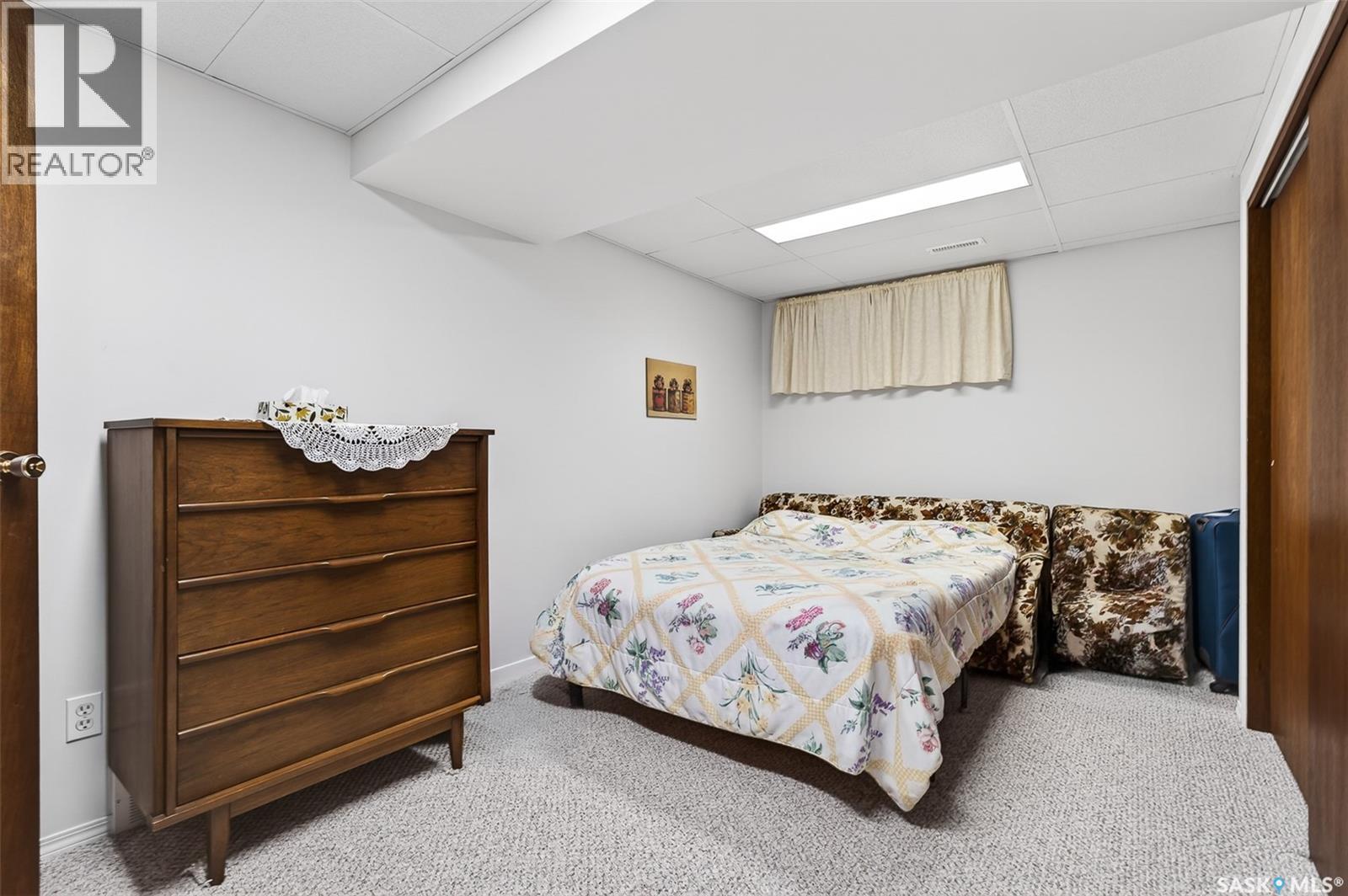 1380 Regal Crescent, Moose Jaw, Saskatchewan  S6H 7S2 - Photo 47 - SK036523