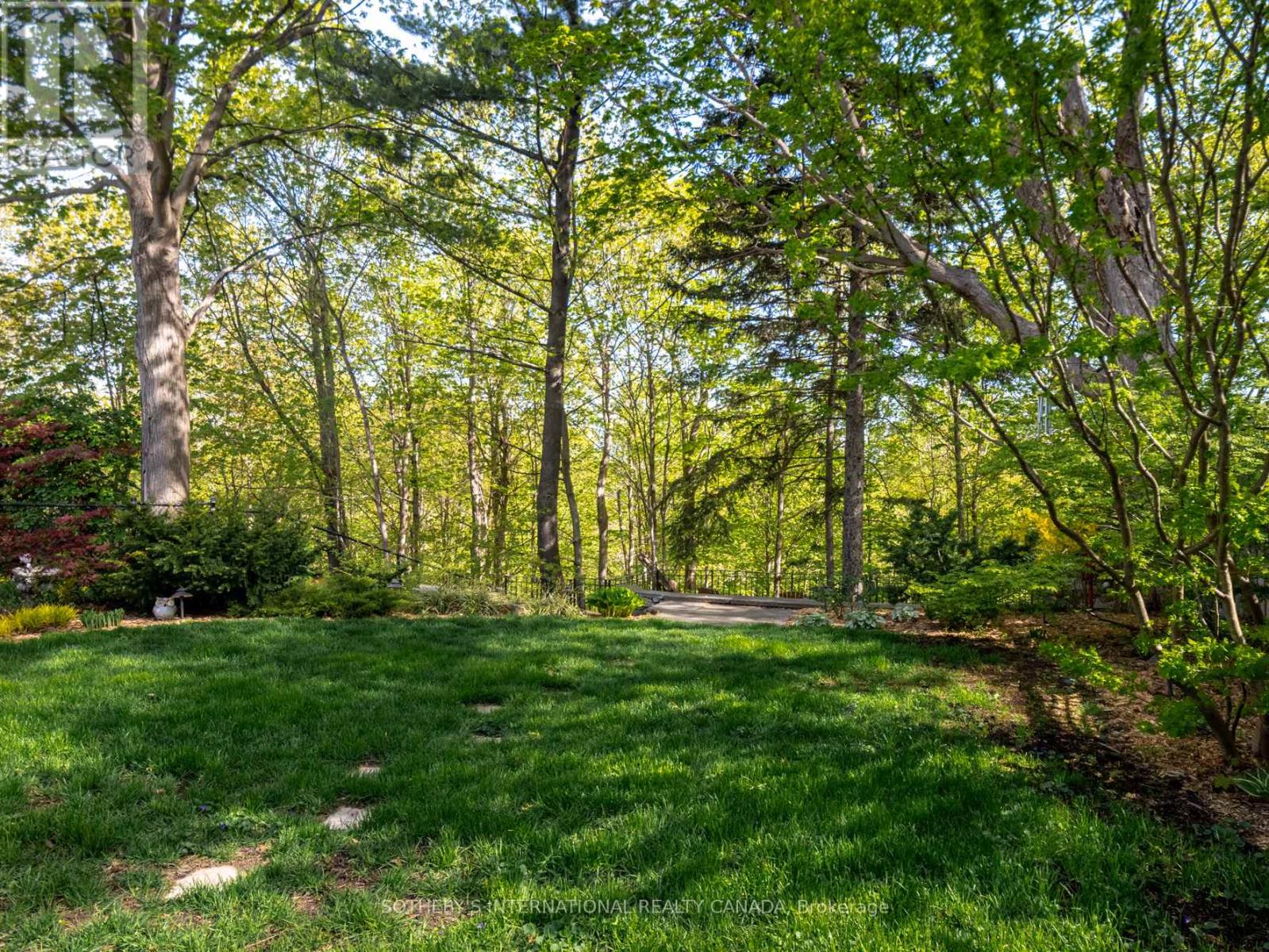 74 Four Oaks Gate, Toronto, Ontario  M4J 2X2 - Photo 41 - E13150488