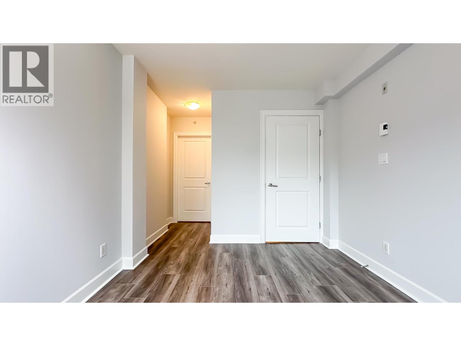 403 3811 Hastings Street, Burnaby, British Columbia  V5C 6V2 - Photo 12 - R3117456