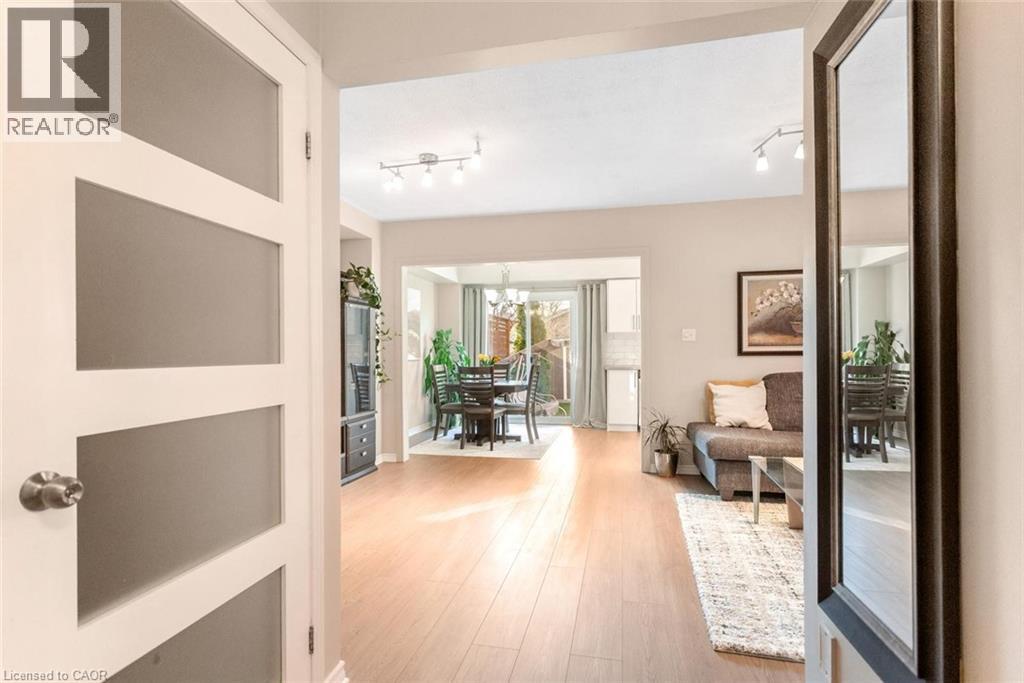 1363 Brookstar Drive, Oakville, Ontario  L6M 3W1 - Photo 5 - 40823830